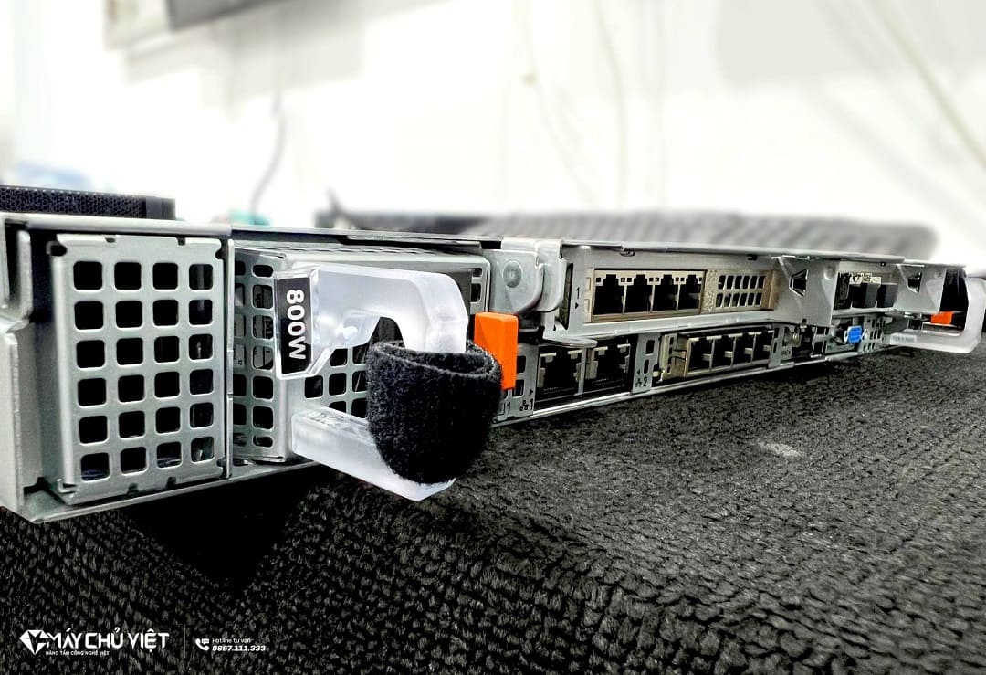 Máy Chủ Dell PowerEdge R650 - 8x2.5"