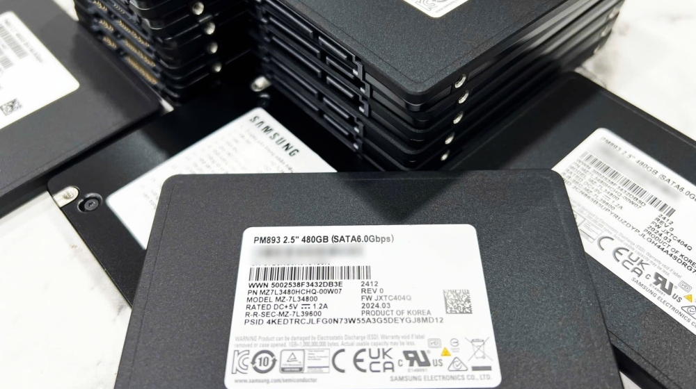 SSD server và SSD PC có giống nhau không? Sử dụng cho nhau được không?