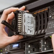 Cần biết gì khi nâng cấp ổ cứng cho máy chủ từ HDD lên SSD?