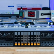 Đánh giá Supermicro Hyper SuperServer SYS-222HA-TN chi tiết