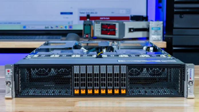 Đánh giá Supermicro Hyper SuperServer SYS-222HA-TN chi tiết