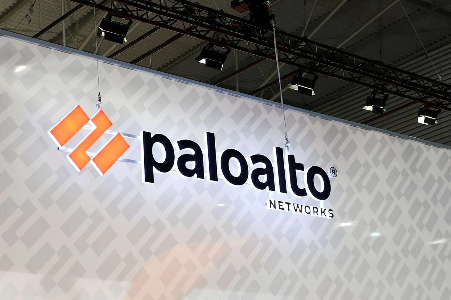Tường Palo Alto Networks là gì