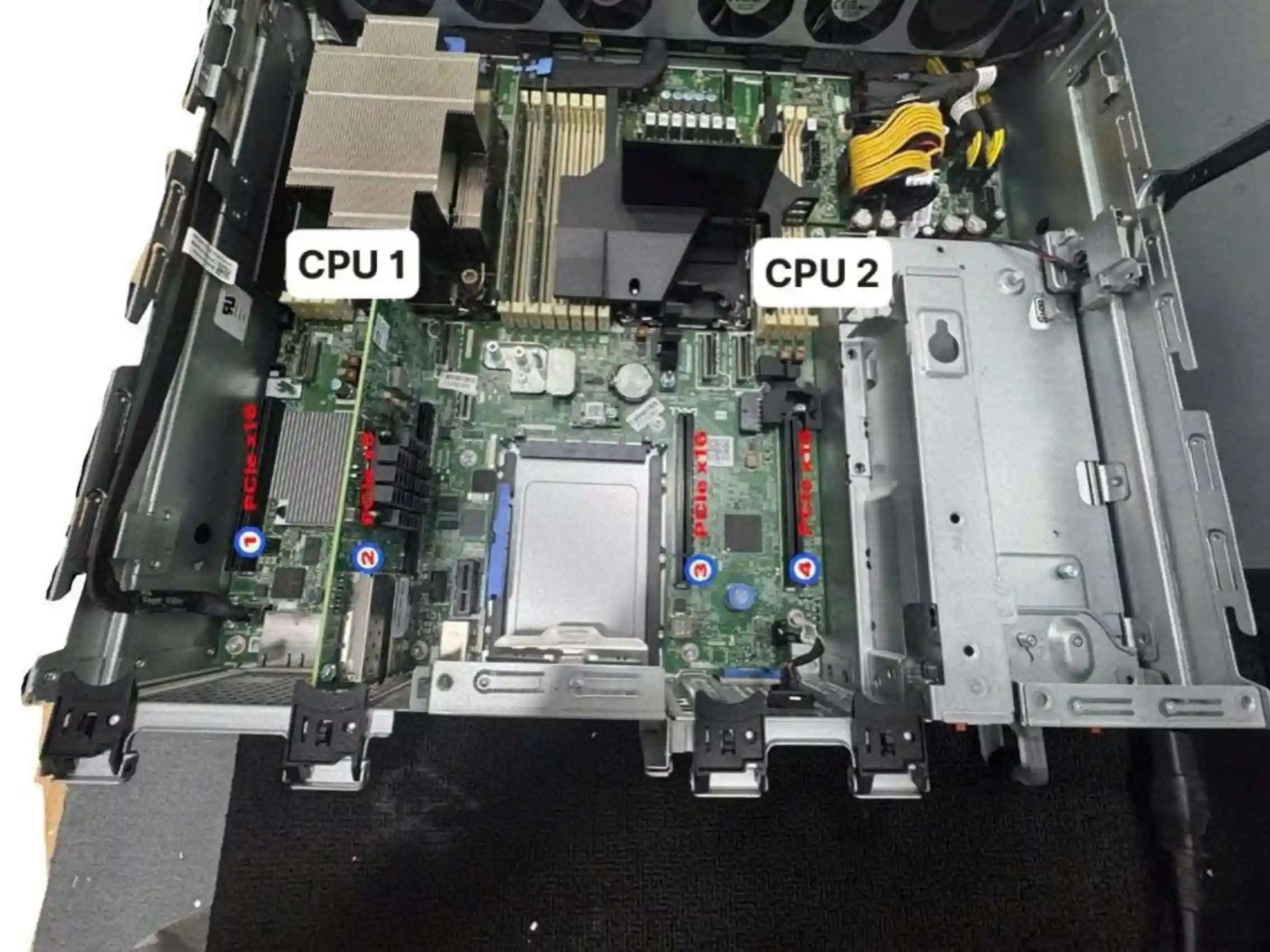 Cho Dell PowerEdge R760xs 